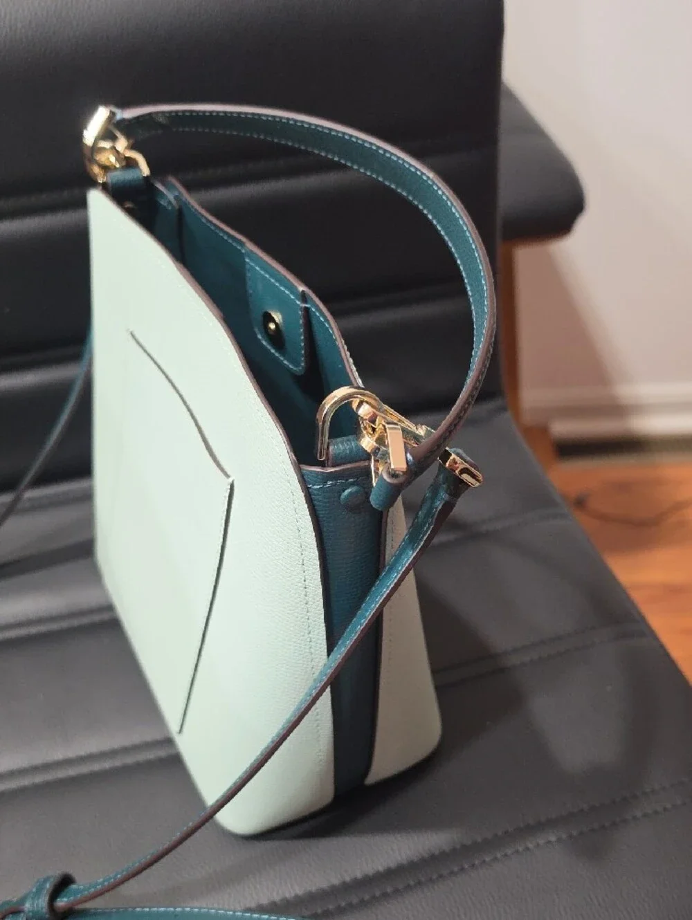 kate spade mint and teal leather bucket crossbody bag